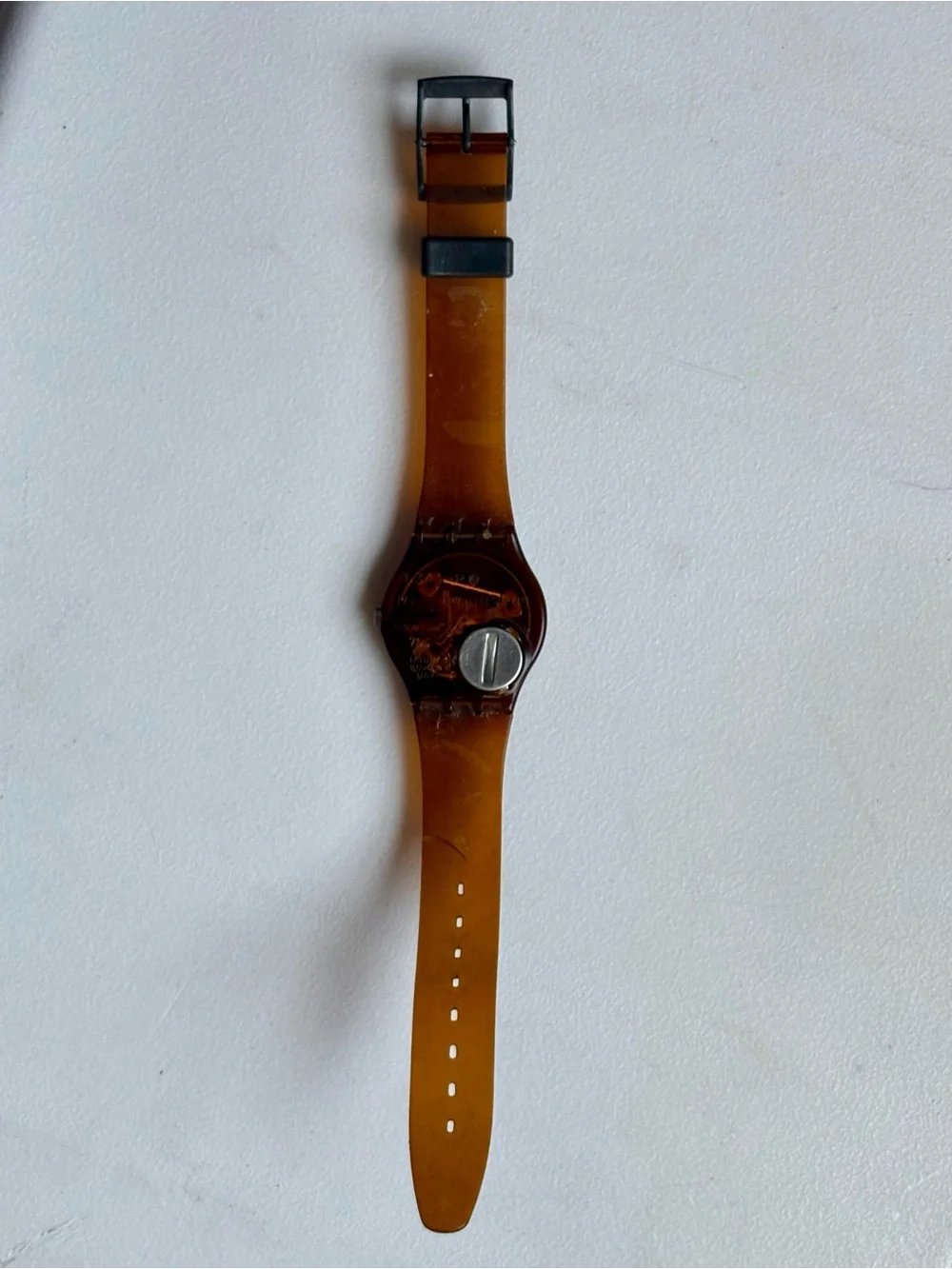Unused  SWATCH GF100 Ruffled Feathers